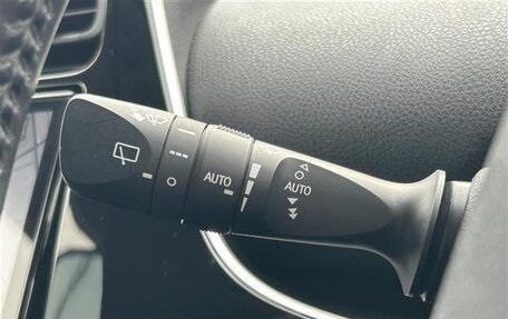 Toyota Prius IV XW50, 2022 год, 1 640 111 рублей, 29 фотография