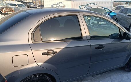 Chevrolet Aveo III, 2010 год, 550 000 рублей, 3 фотография