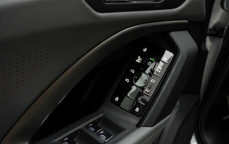 Audi Q5, 2025 год, 7 070 000 рублей, 28 фотография