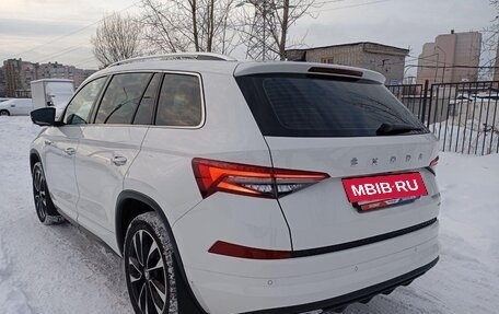 Skoda Kodiaq I, 2022 год, 3 800 000 рублей, 6 фотография