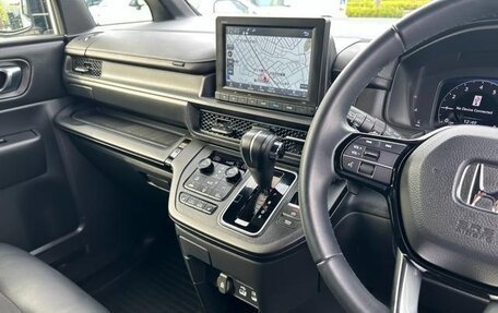 Honda Stepwgn, 2022 год, 2 215 000 рублей, 12 фотография