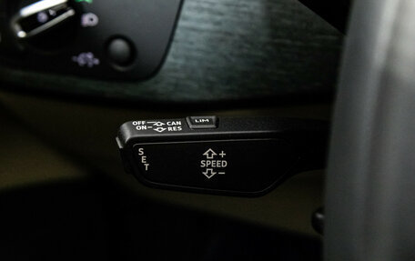 Audi A4, 2017 год, 2 299 000 рублей, 22 фотография