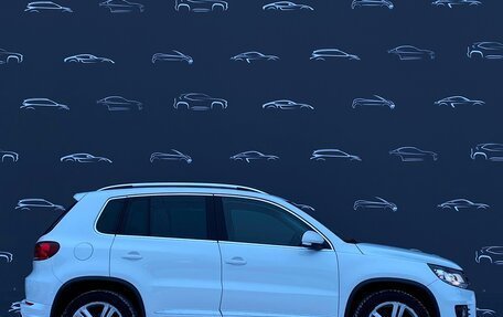 Volkswagen Tiguan I, 2016 год, 1 989 700 рублей, 12 фотография