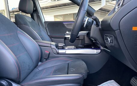 Mercedes-Benz GLB, 2022 год, 2 144 000 рублей, 9 фотография