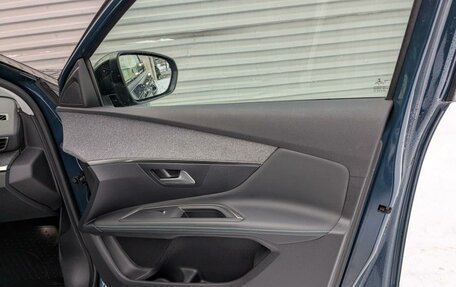 Peugeot 3008 II, 2021 год, 2 635 000 рублей, 24 фотография