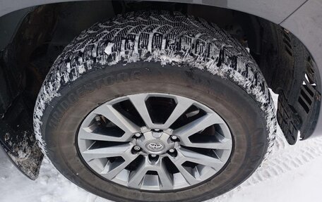 Toyota Land Cruiser Prado 150 рестайлинг 2, 2017 год, 5 200 000 рублей, 11 фотография