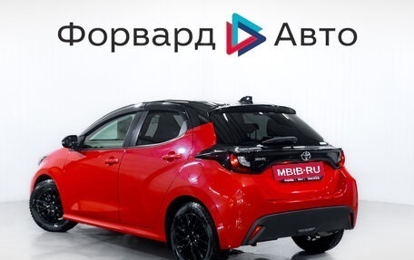 Toyota Yaris, 2020 год, 1 365 000 рублей, 5 фотография