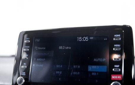 Toyota Yaris, 2020 год, 1 365 000 рублей, 18 фотография