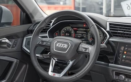 Audi Q3, 2022 год, 3 050 000 рублей, 18 фотография