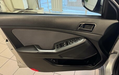 KIA Optima III, 2012 год, 900 000 рублей, 14 фотография