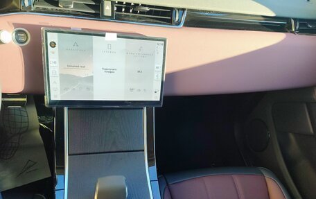 Land Rover Range Rover Evoque II, 2025 год, 6 500 000 рублей, 13 фотография