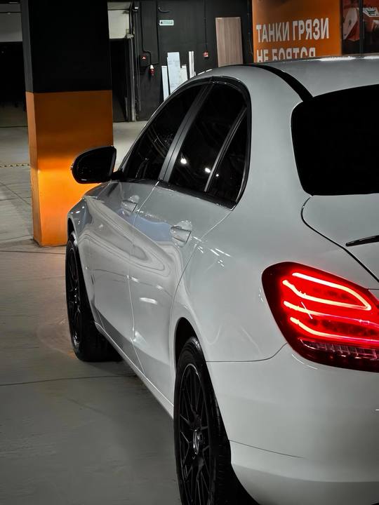 Mercedes-Benz C-Класс W205, 2017 год, 1 650 000 рублей, 3 фотография