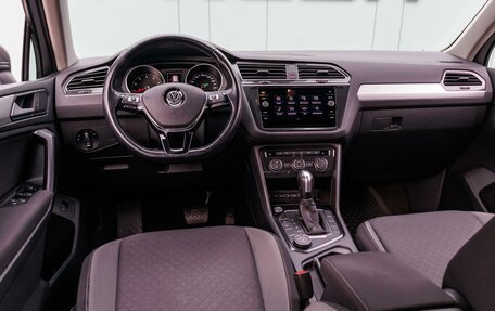 Volkswagen Tiguan II, 2020 год, 2 450 000 рублей, 12 фотография