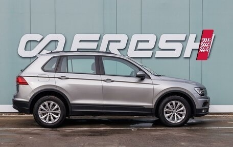 Volkswagen Tiguan II, 2020 год, 2 450 000 рублей, 5 фотография
