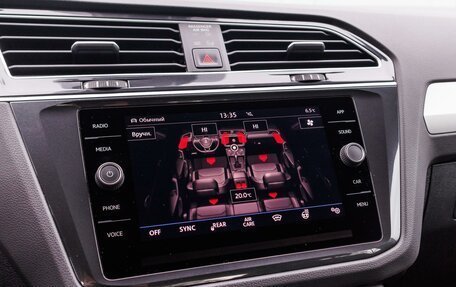 Volkswagen Tiguan II, 2020 год, 2 450 000 рублей, 21 фотография