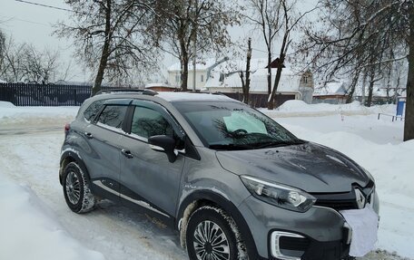 Renault Kaptur I рестайлинг, 2017 год, 1 210 000 рублей, 3 фотография