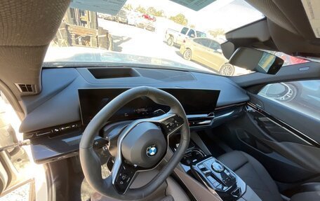 BMW 5 серия, 2025 год, 7 800 000 рублей, 10 фотография