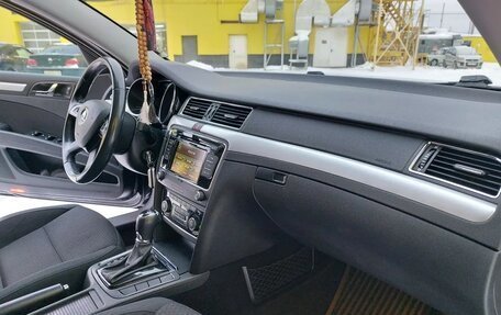 Skoda Superb III рестайлинг, 2014 год, 1 250 000 рублей, 22 фотография