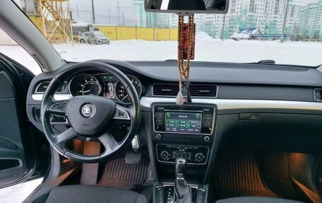 Skoda Superb III рестайлинг, 2014 год, 1 250 000 рублей, 24 фотография