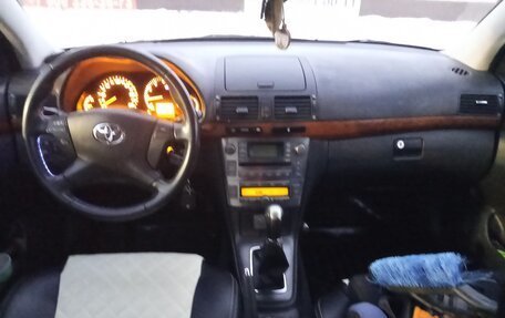 Toyota Avensis III рестайлинг, 2007 год, 930 000 рублей, 3 фотография