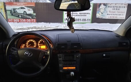 Toyota Avensis III рестайлинг, 2007 год, 930 000 рублей, 4 фотография
