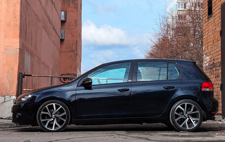 Volkswagen Golf VI, 2011 год, 840 000 рублей, 2 фотография