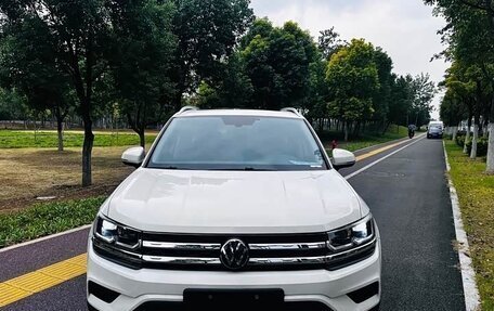 Volkswagen Tharu, 2022 год, 1 890 000 рублей, 2 фотография