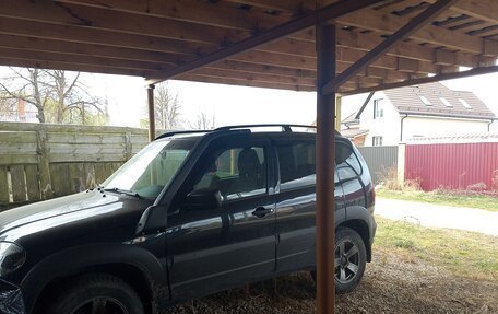 Chevrolet Niva I рестайлинг, 2019 год, 1 000 000 рублей, 4 фотография