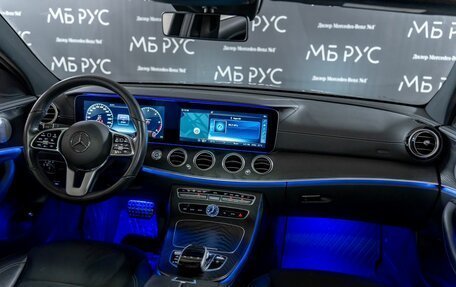 Mercedes-Benz E-Класс, 2019 год, 3 990 000 рублей, 20 фотография