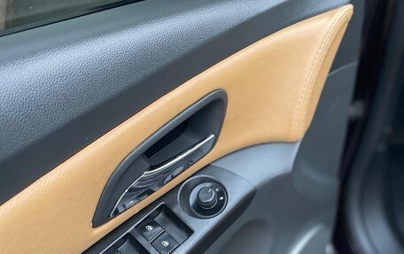 Chevrolet Cruze II, 2013 год, 800 000 рублей, 11 фотография