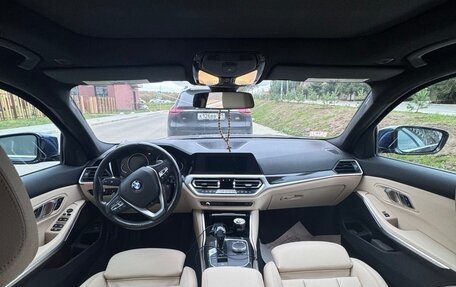BMW 3 серия, 2019 год, 3 730 000 рублей, 11 фотография