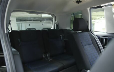 Toyota ISis I, 2014 год, 1 490 000 рублей, 18 фотография