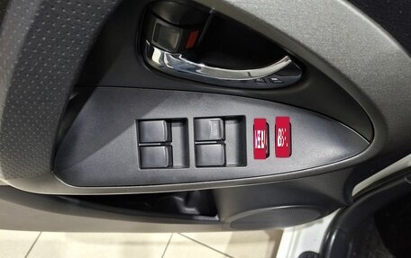 Toyota RAV4, 2011 год, 1 330 000 рублей, 26 фотография