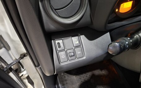 Toyota RAV4, 2011 год, 1 330 000 рублей, 36 фотография