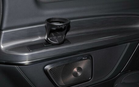 Mercedes-Benz V-Класс, 2025 год, 15 300 000 рублей, 23 фотография