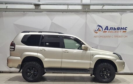 Toyota Land Cruiser Prado 120 рестайлинг, 2007 год, 1 700 000 рублей, 2 фотография