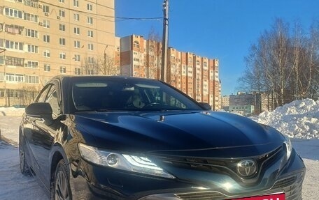 Toyota Camry, 2018 год, 2 867 000 рублей, 3 фотография