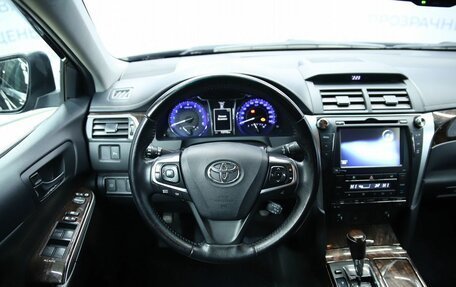 Toyota Camry, 2015 год, 2 470 000 рублей, 11 фотография