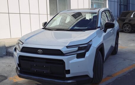 Toyota RAV4, 2025 год, 3 700 000 рублей, 1 фотография