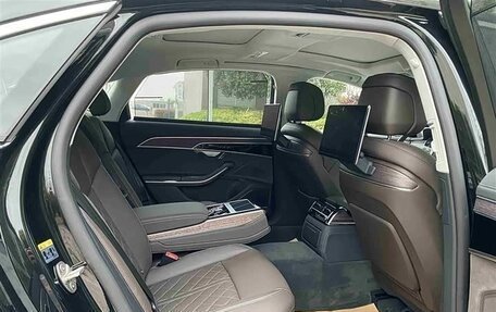 Audi A8, 2023 год, 13 980 000 рублей, 9 фотография