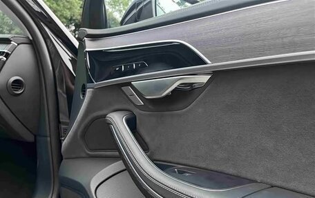 Audi A8, 2023 год, 13 980 000 рублей, 23 фотография