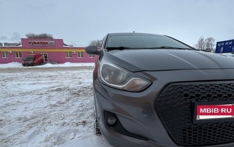 Hyundai Solaris II рестайлинг, 2011 год, 750 000 рублей, 8 фотография