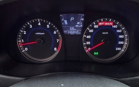 Hyundai Solaris II рестайлинг, 2011 год, 750 000 рублей, 19 фотография