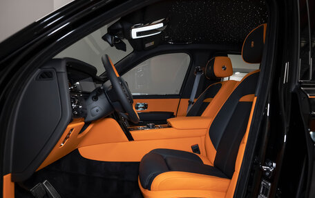 Rolls-Royce Cullinan, 2025 год, 69 500 000 рублей, 16 фотография