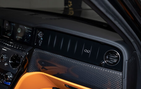 Rolls-Royce Cullinan, 2025 год, 69 500 000 рублей, 29 фотография