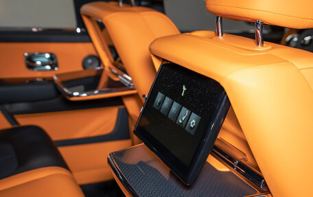 Rolls-Royce Cullinan, 2025 год, 69 500 000 рублей, 34 фотография