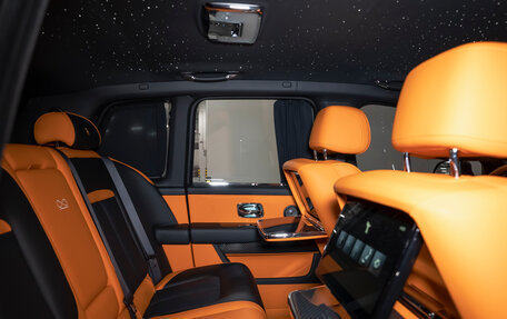 Rolls-Royce Cullinan, 2025 год, 69 500 000 рублей, 36 фотография