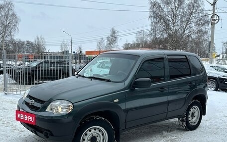 Chevrolet Niva I рестайлинг, 2019 год, 780 000 рублей, 2 фотография