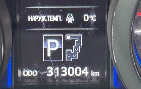 Toyota Land Cruiser Prado 150 рестайлинг 2, 2015 год, 2 900 000 рублей, 11 фотография