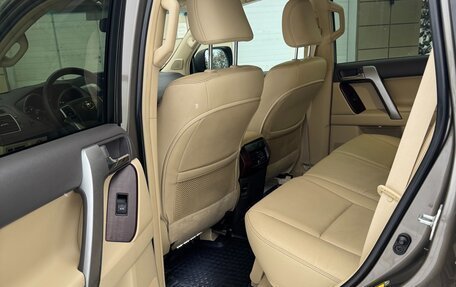 Toyota Land Cruiser Prado 150 рестайлинг 2, 2015 год, 2 900 000 рублей, 6 фотография